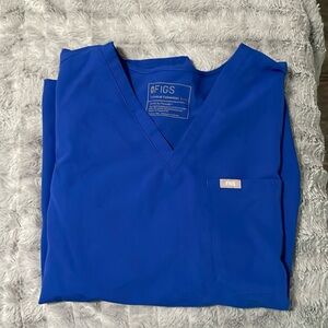 Winning Blue Figs Scrub top